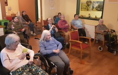 Loriot-Sketche beim Filmabend – Bild 1